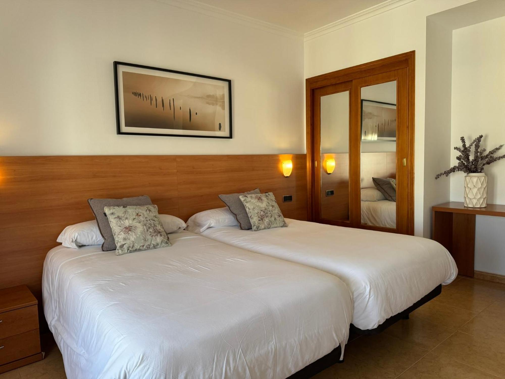 Hotel Ciudad Pozo Alcón Extérieur photo