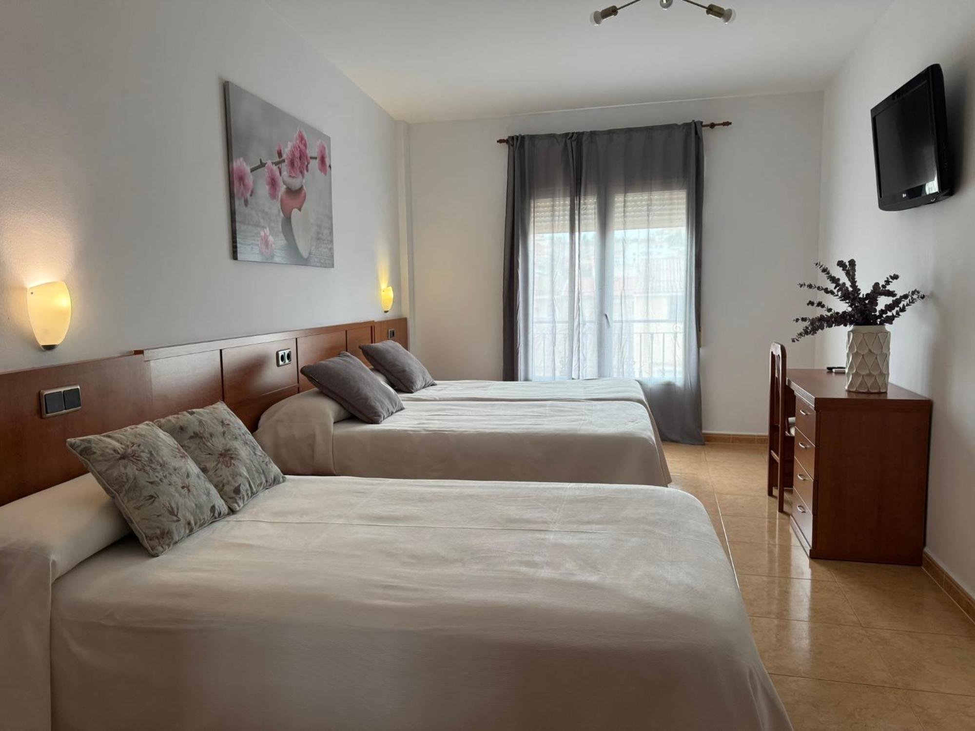 Hotel Ciudad Pozo Alcón Extérieur photo